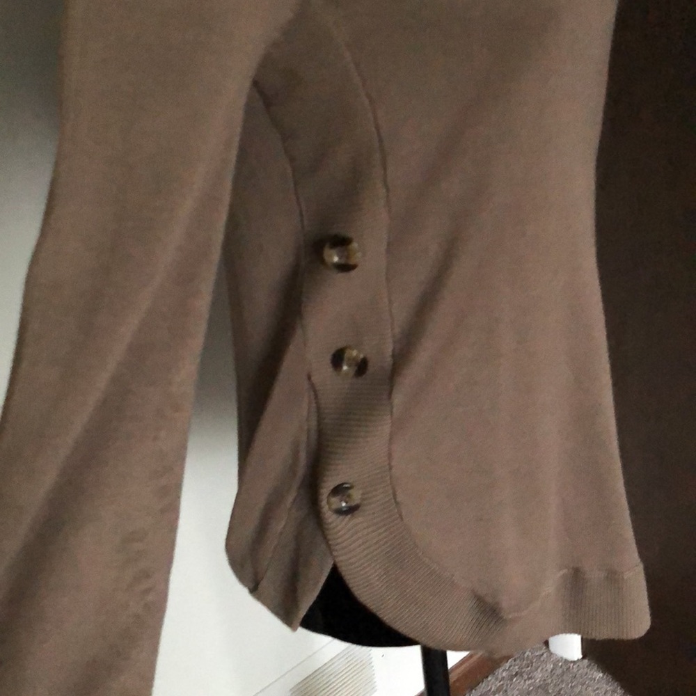 Sweater - Picture 2 of 4
